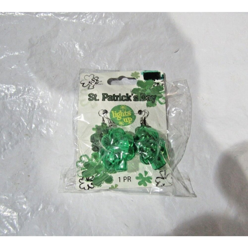 A Pair of St. Patrick's Day Light Up Earring